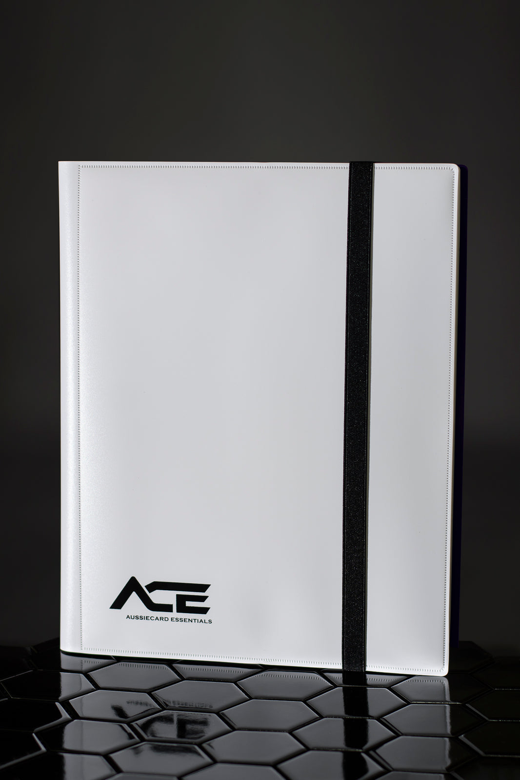 ACE Aussie Card Essentials 9: Pocket Binder White